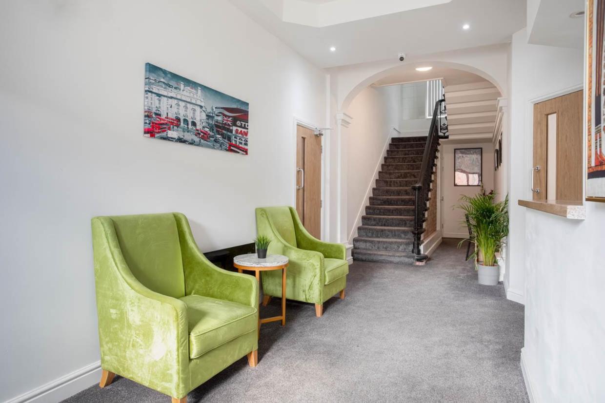 Dusties Hotel Rotherham Esterno foto