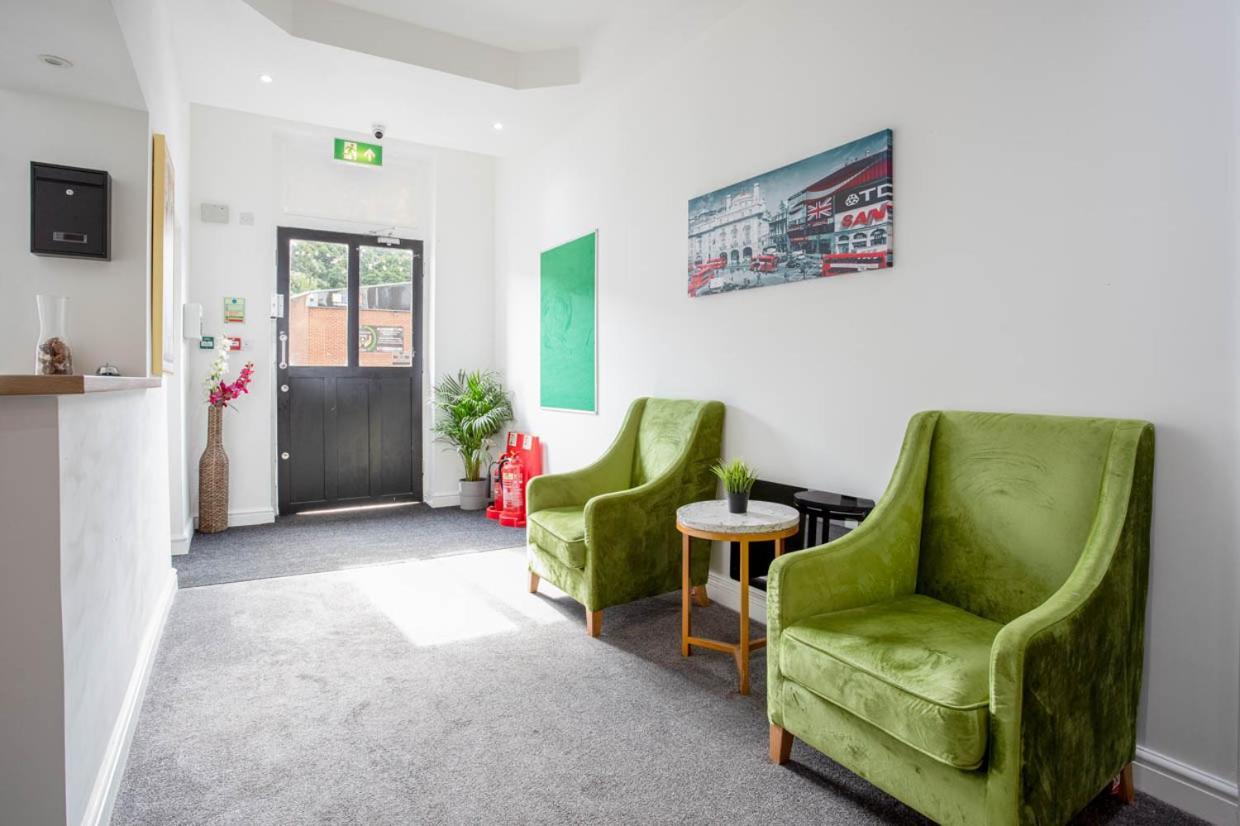 Dusties Hotel Rotherham Esterno foto